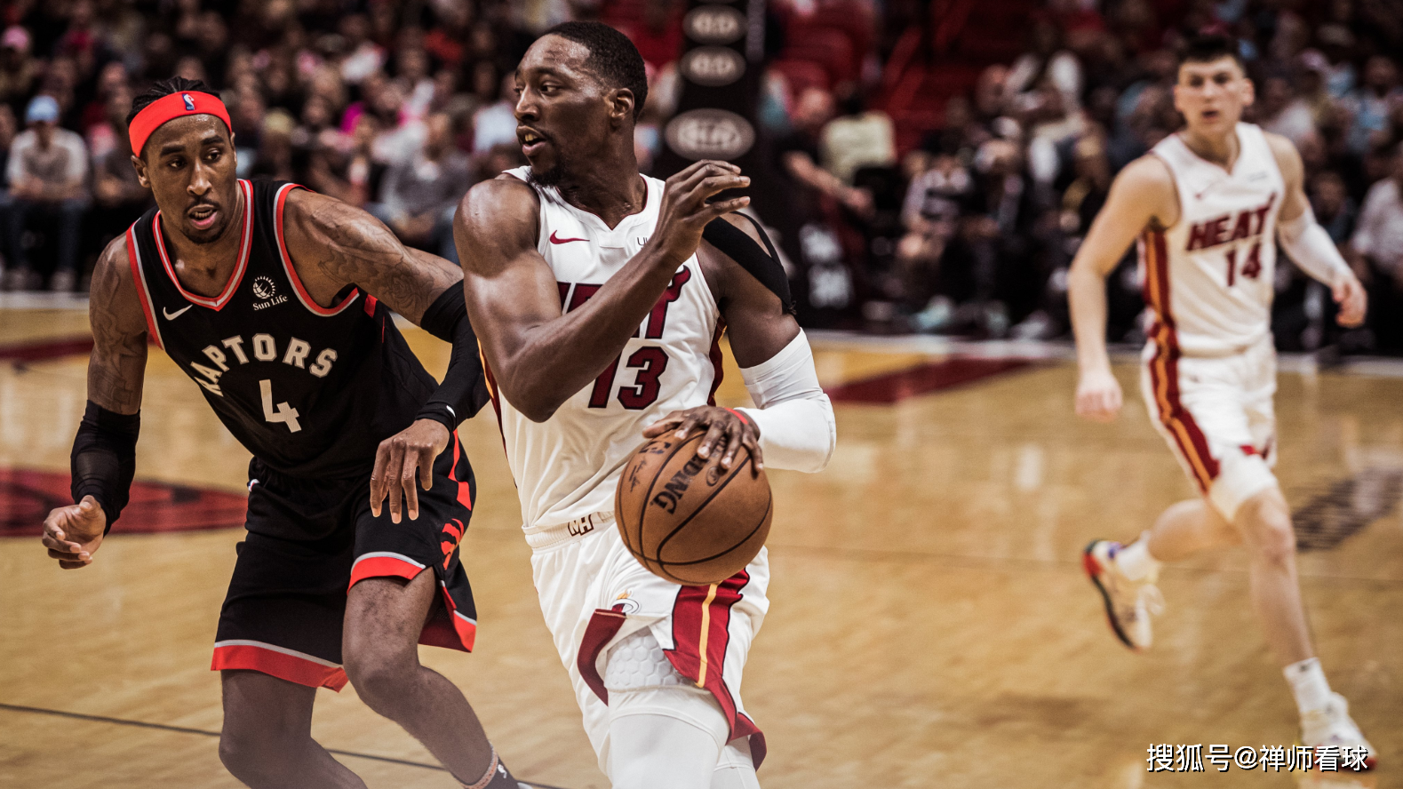 覆盖足球-赛前波士顿凯尔特人调整名单以备德甲Faker在澳大利亚队比赛中逆转，波特兰开拓者加时末段主帅复盘直接炸裂的简单介绍